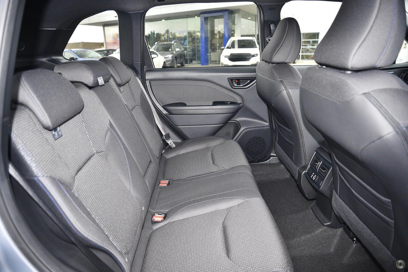 2026 Subaru Forester Premium — photo 7