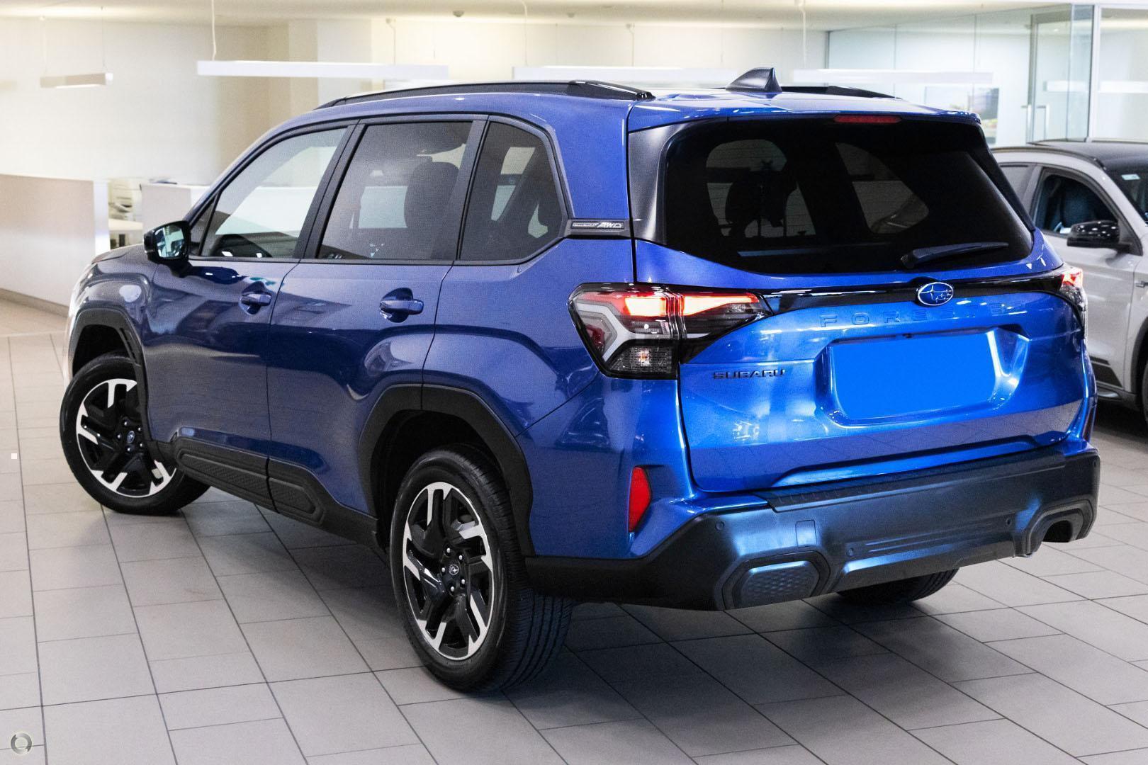 2026 Subaru Forester Touring — photo 4