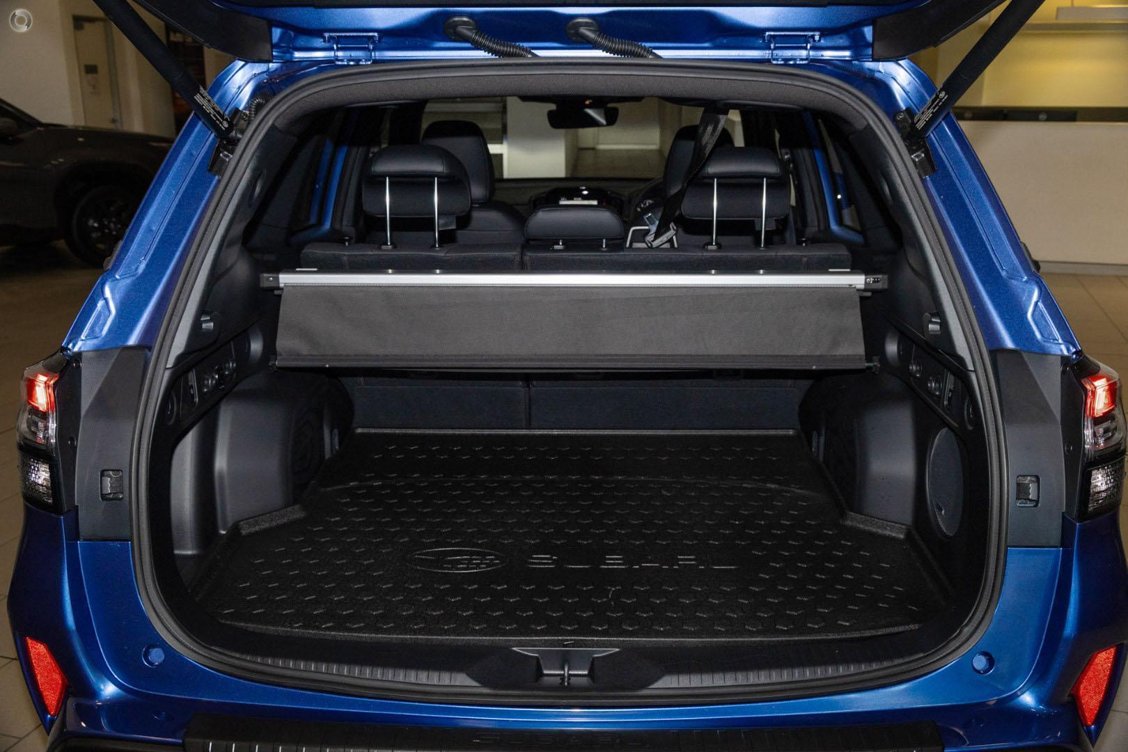 2026 Subaru Forester Touring — photo 9