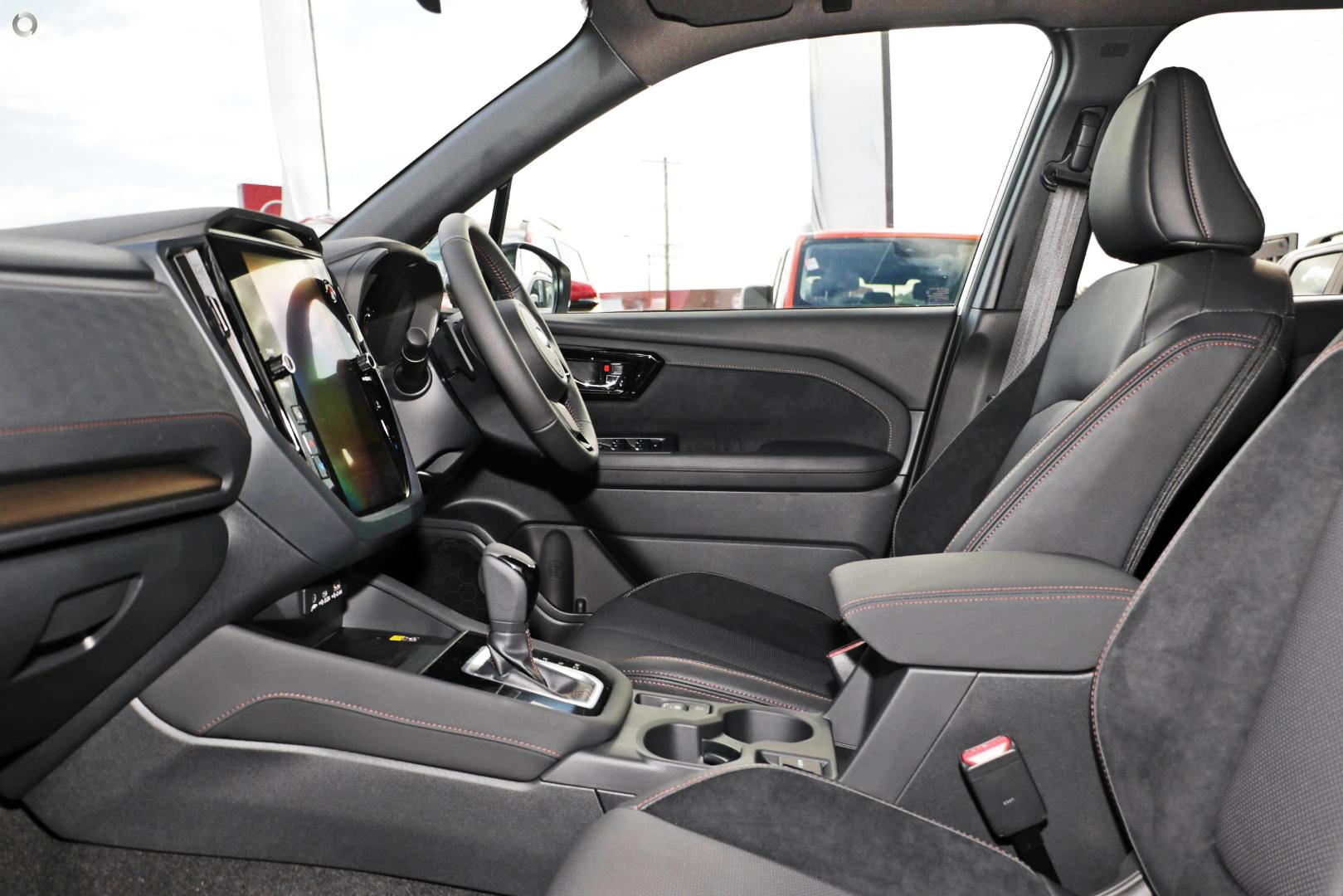 2026 Subaru Forester Touring — photo 8