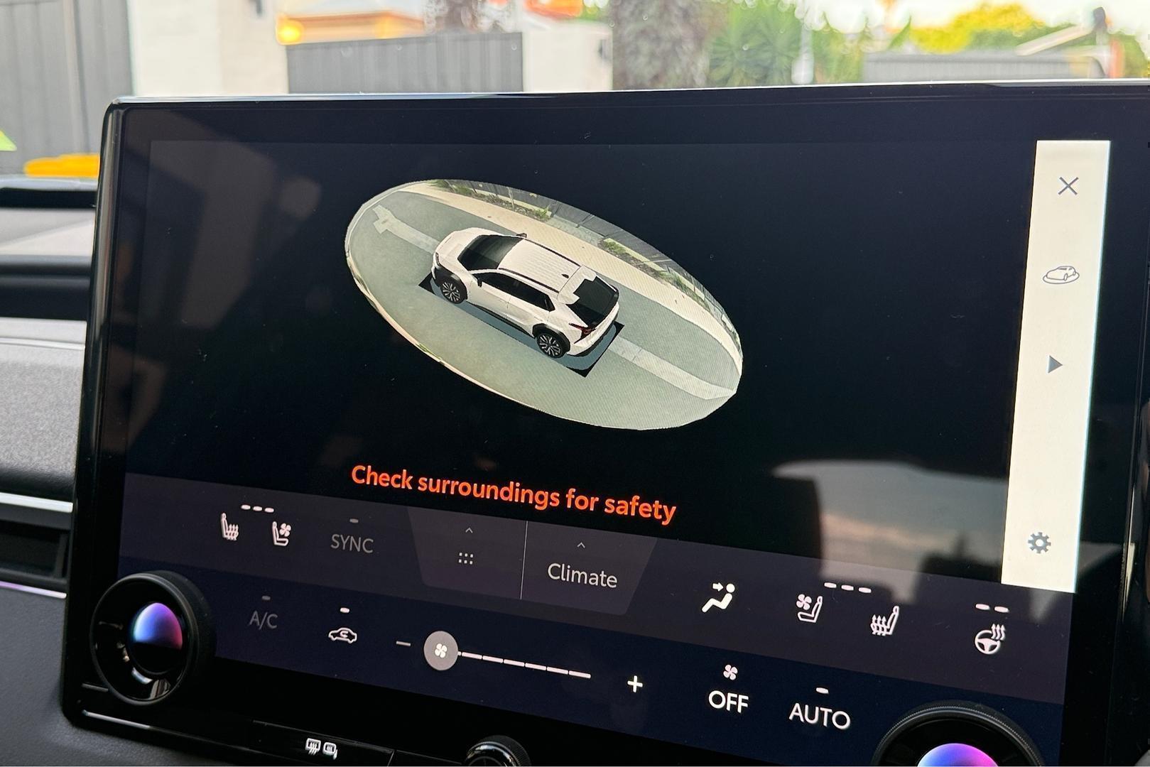 2026 Subaru Solterra AWD Touring — photo 22