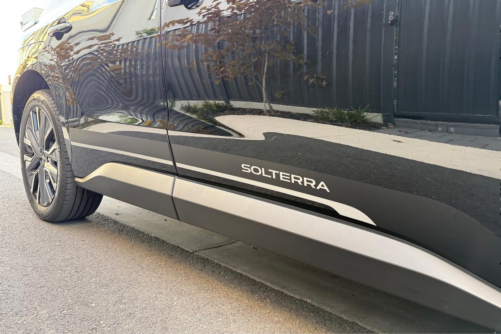 2026 Subaru Solterra AWD Touring — photo 8