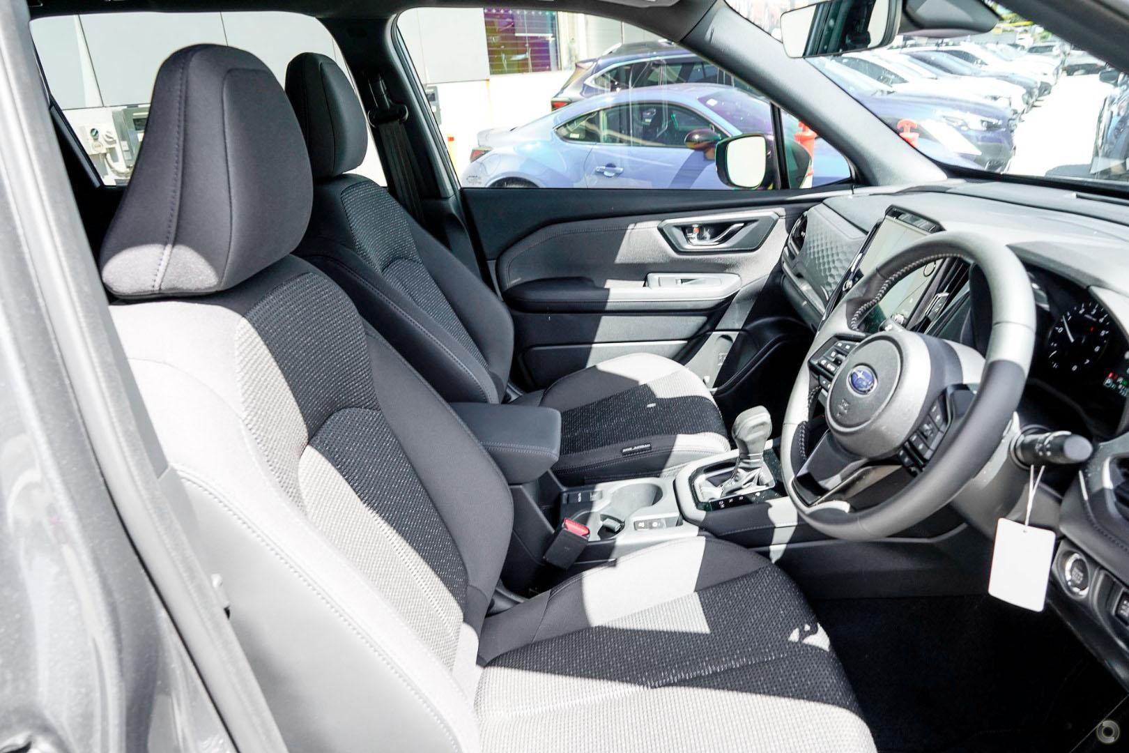 2026 Subaru Forester Premium — photo 5