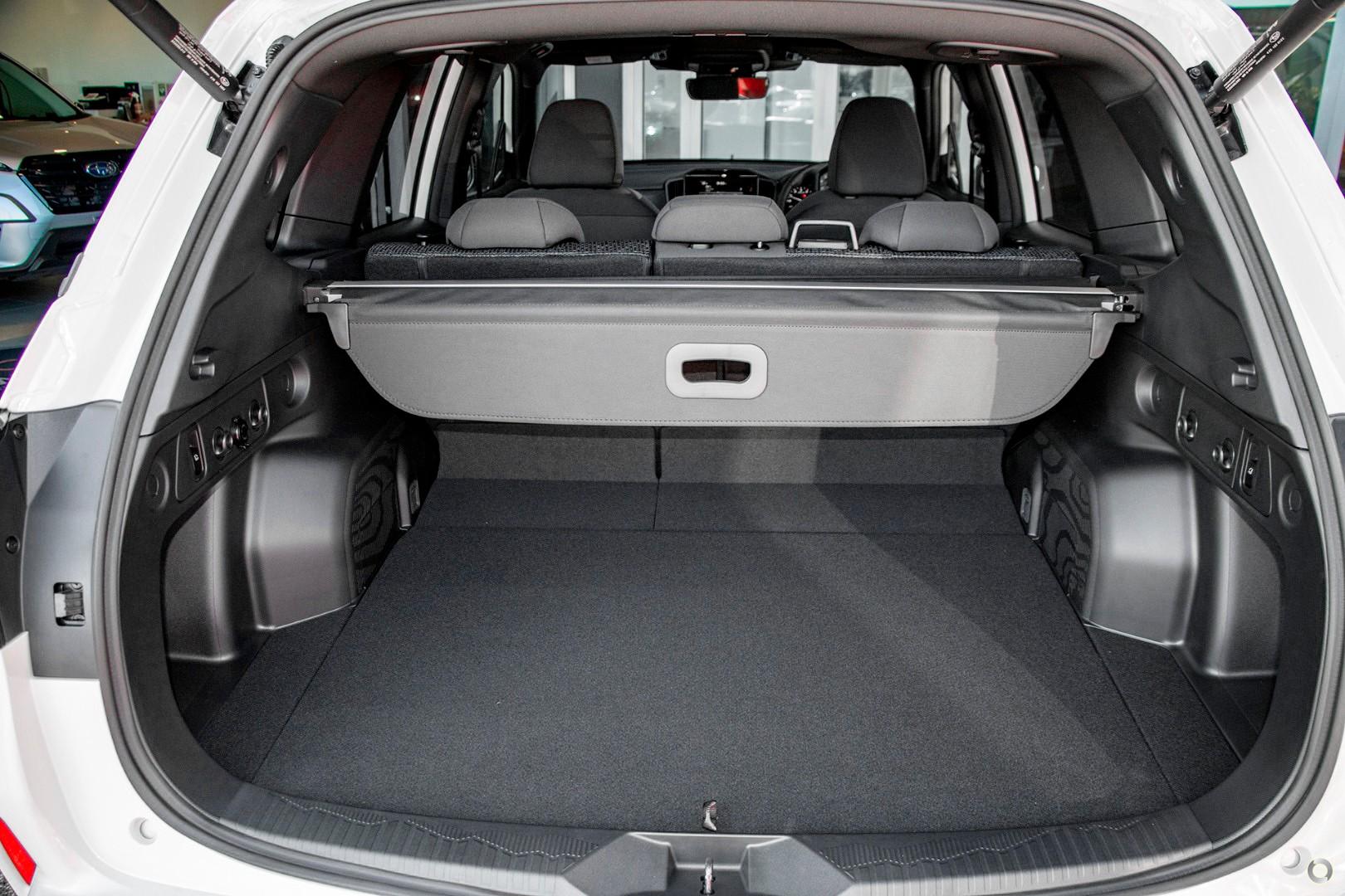 2026 Subaru Forester Premium — photo 8