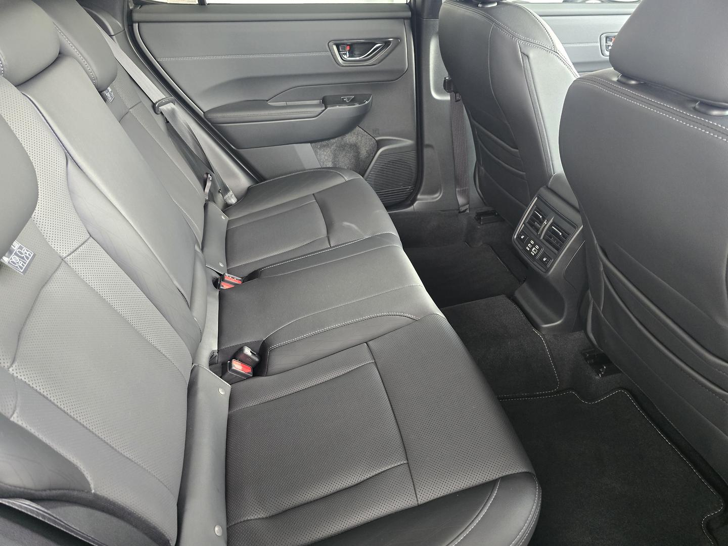 2026 Subaru Outback AWD Touring — photo 16