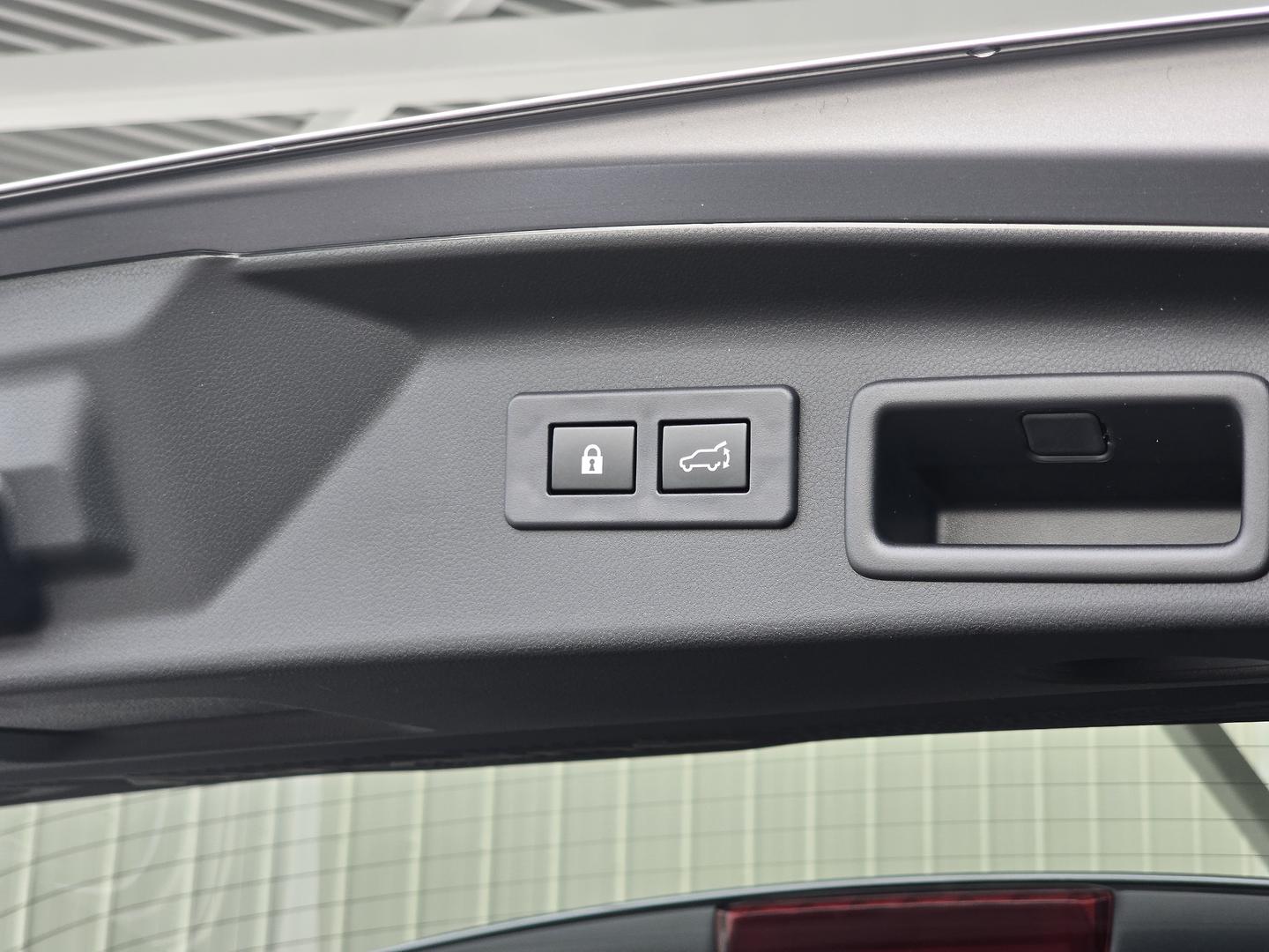 2026 Subaru Outback AWD Touring — photo 21