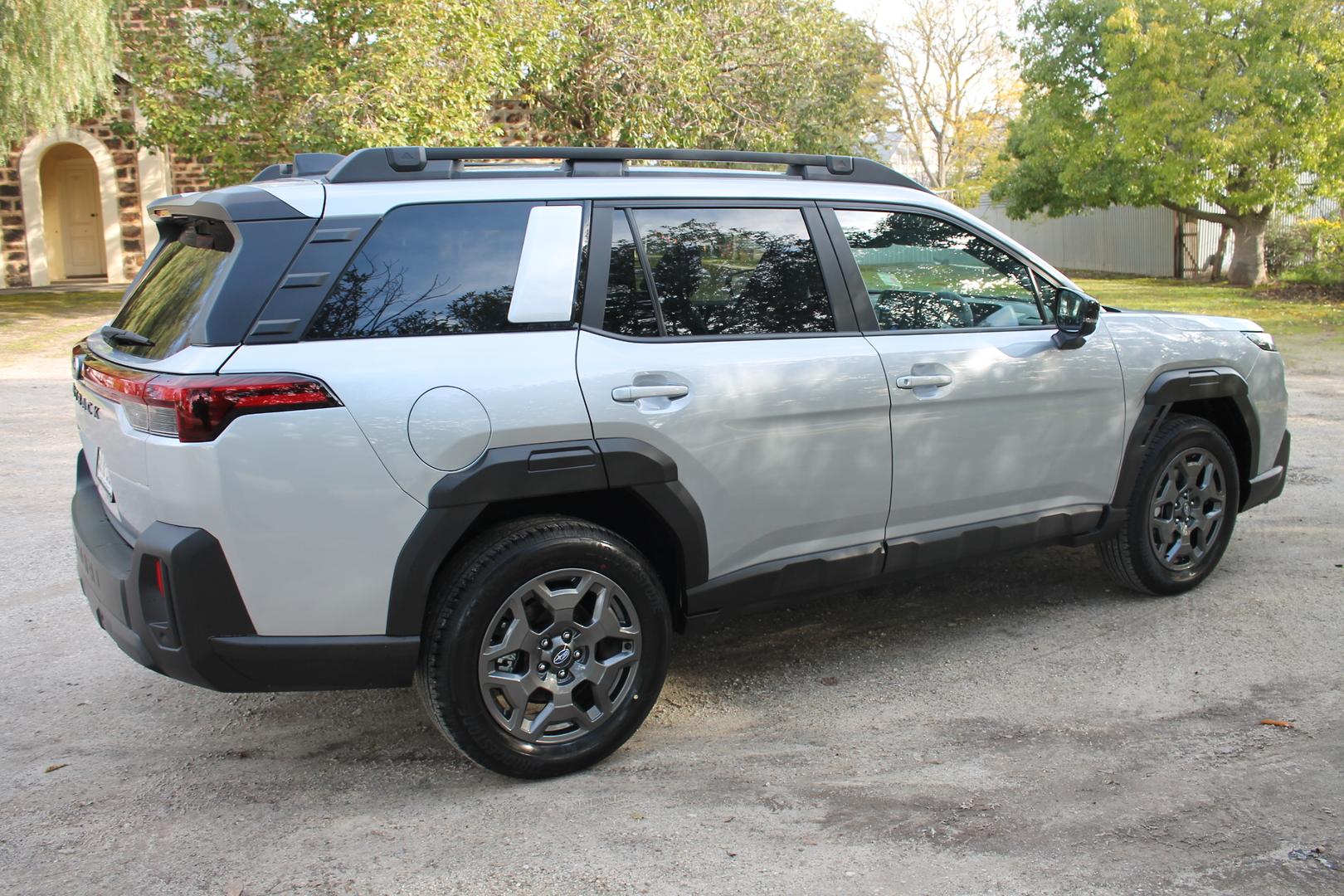 2026 Subaru Outback AWD Premium — photo 4