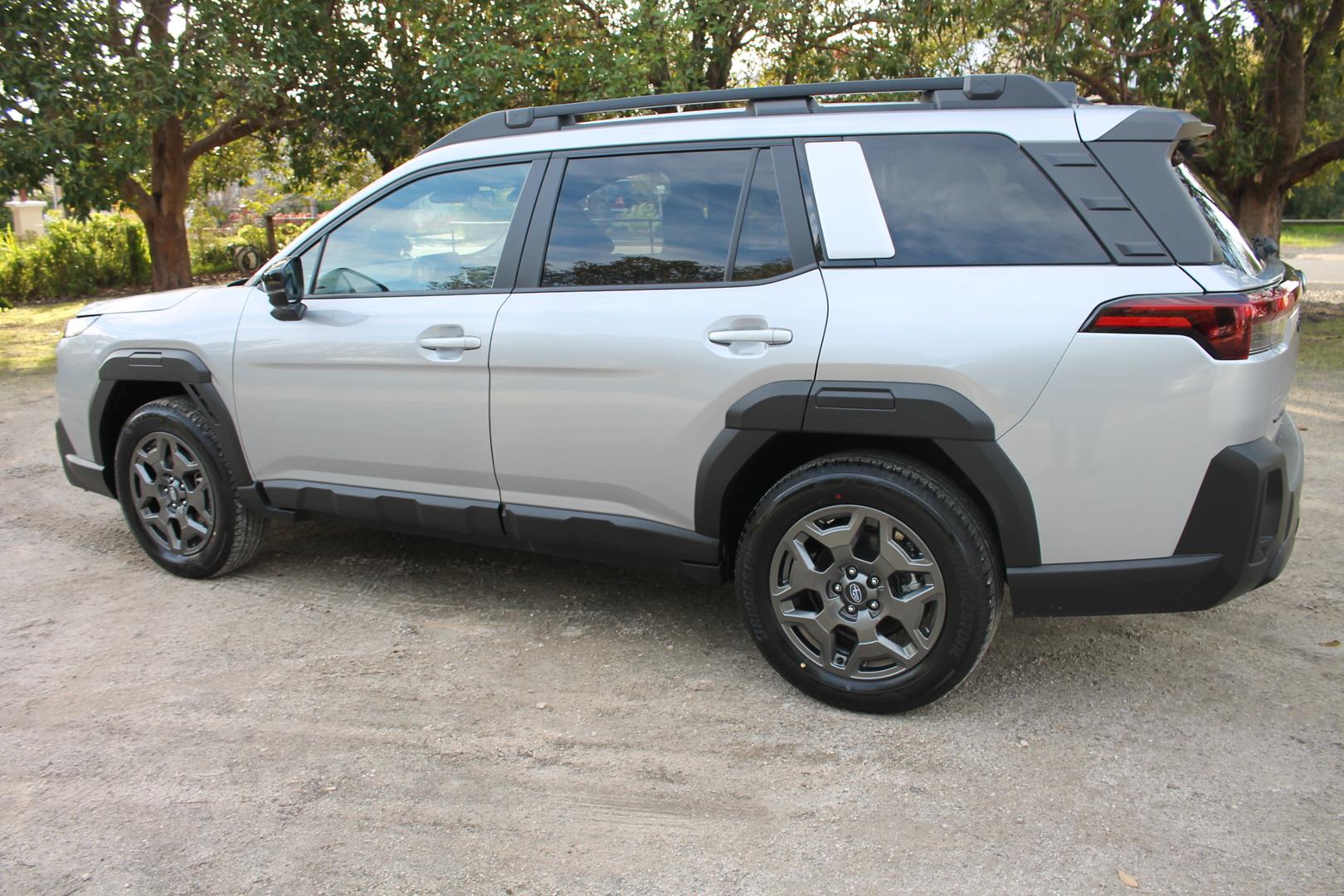 2026 Subaru Outback AWD Premium — photo 6