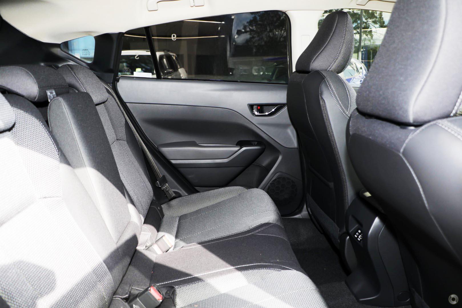 2026 Subaru Crosstrek 20R — photo 9