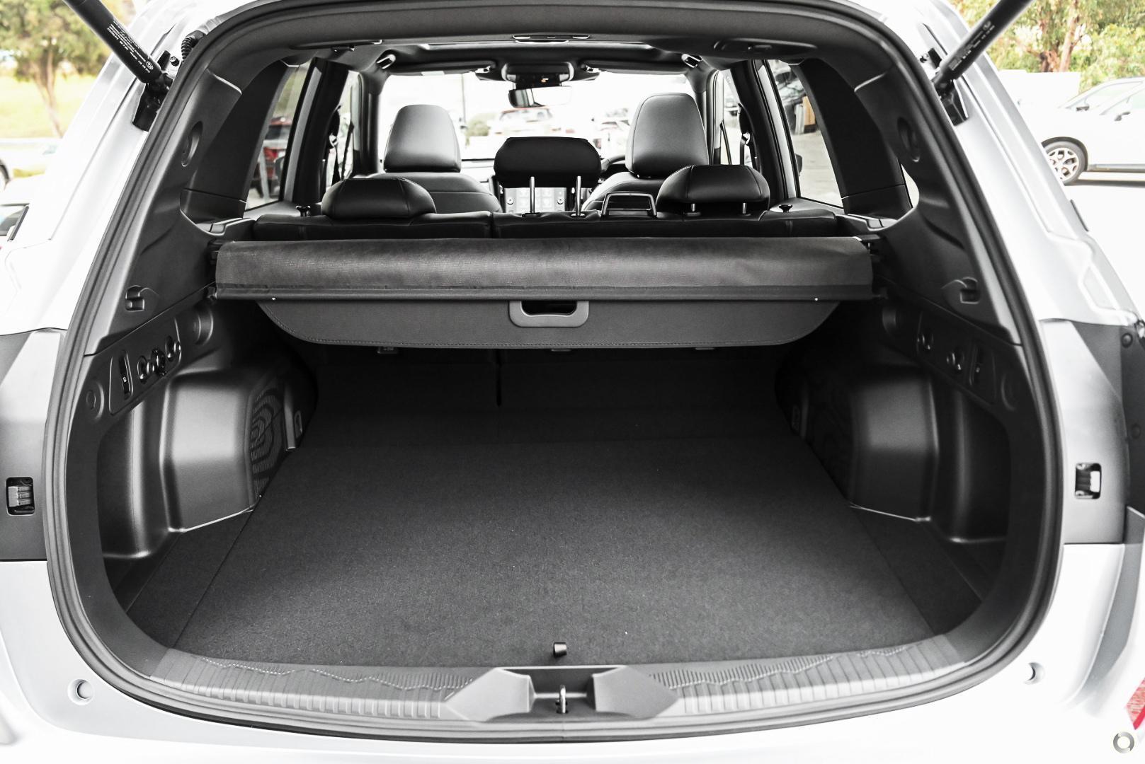 2026 Subaru Forester Sport — photo 10