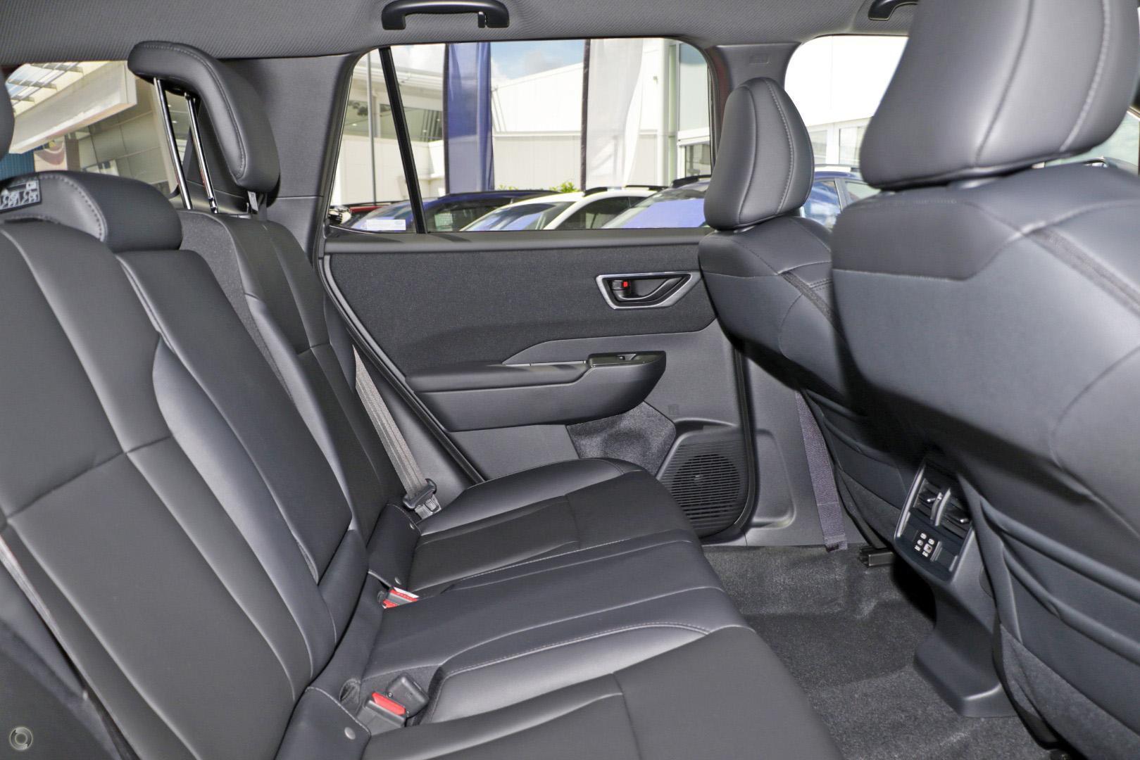 2026 Subaru Outback AWD — photo 8