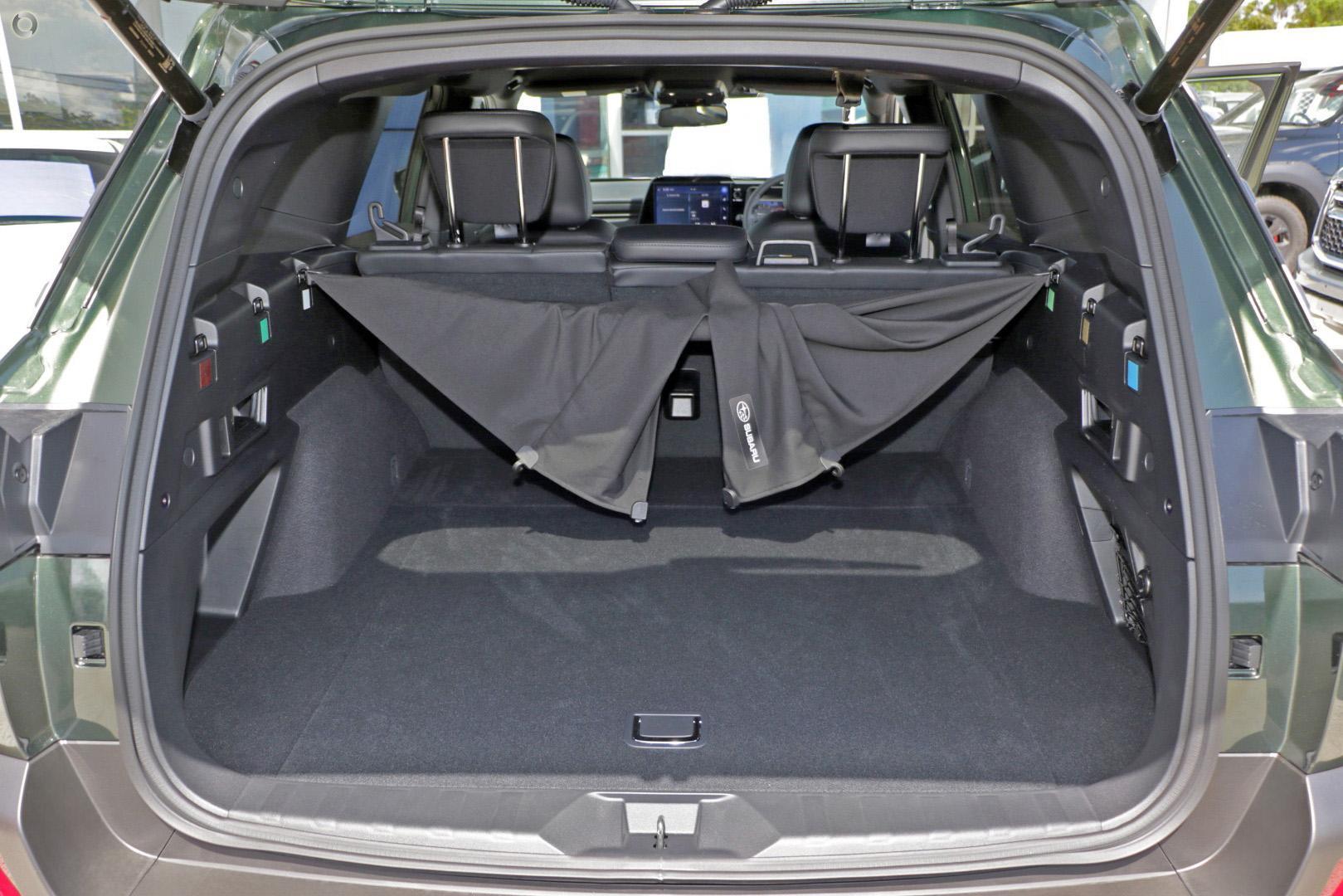 2026 Subaru Outback AWD — photo 9