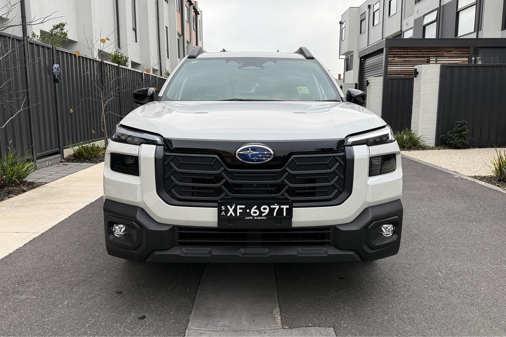 2026 Subaru Outback AWD Touring — photo 3