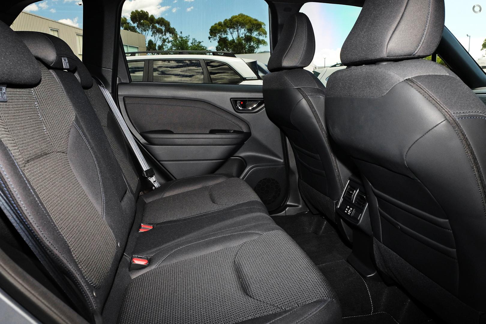 2026 Subaru Forester — photo 7