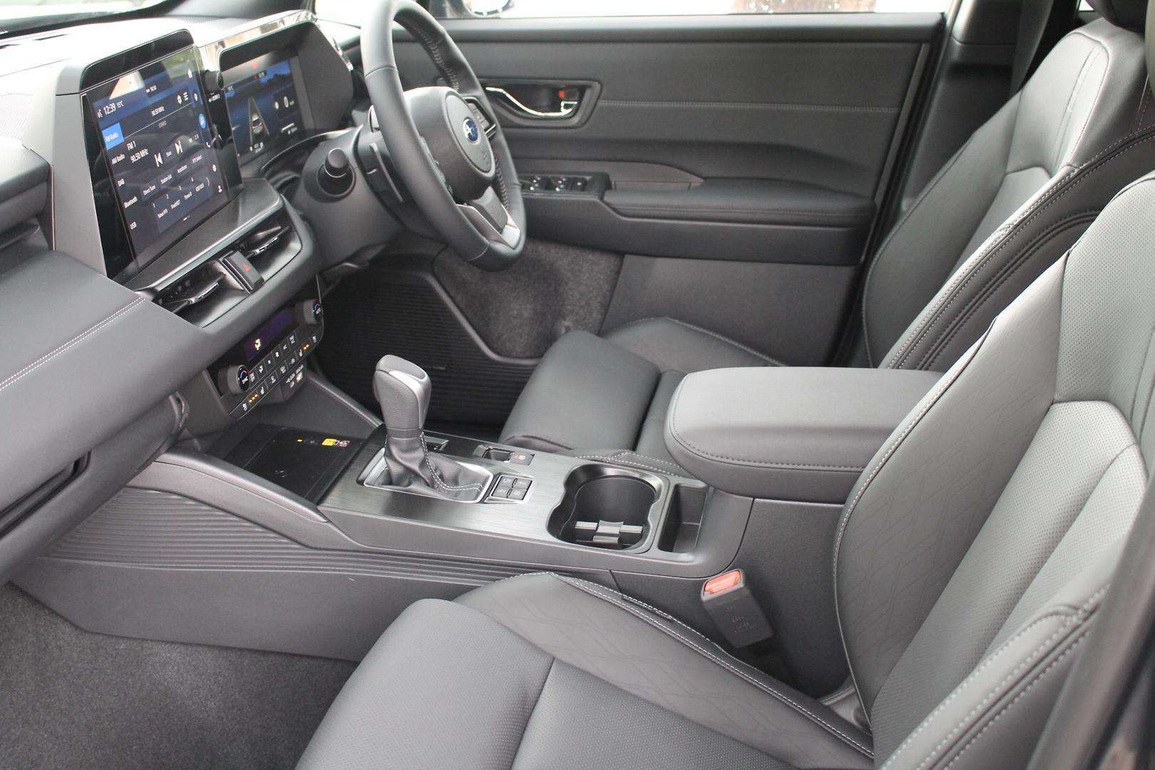 2026 Subaru Outback AWD Touring — photo 15