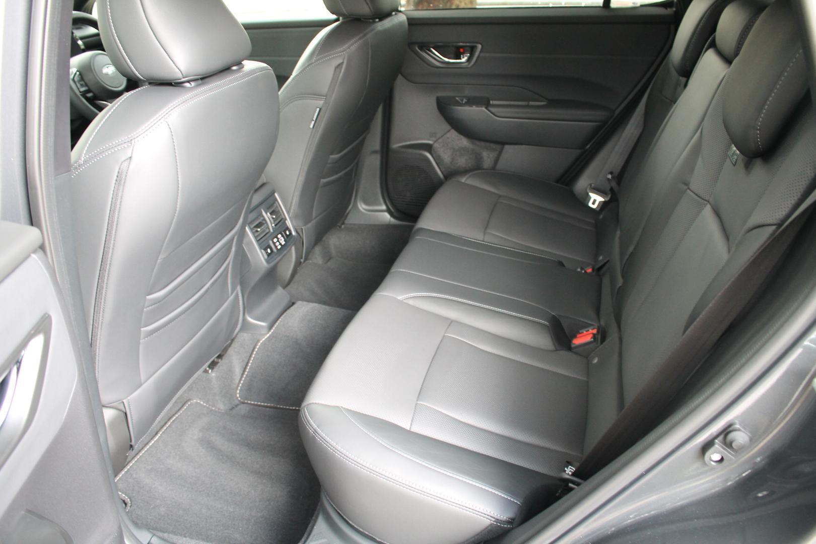 2026 Subaru Outback AWD Touring — photo 16