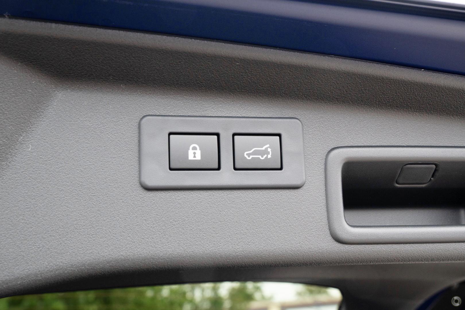 2026 Subaru Outback AWD — photo 11