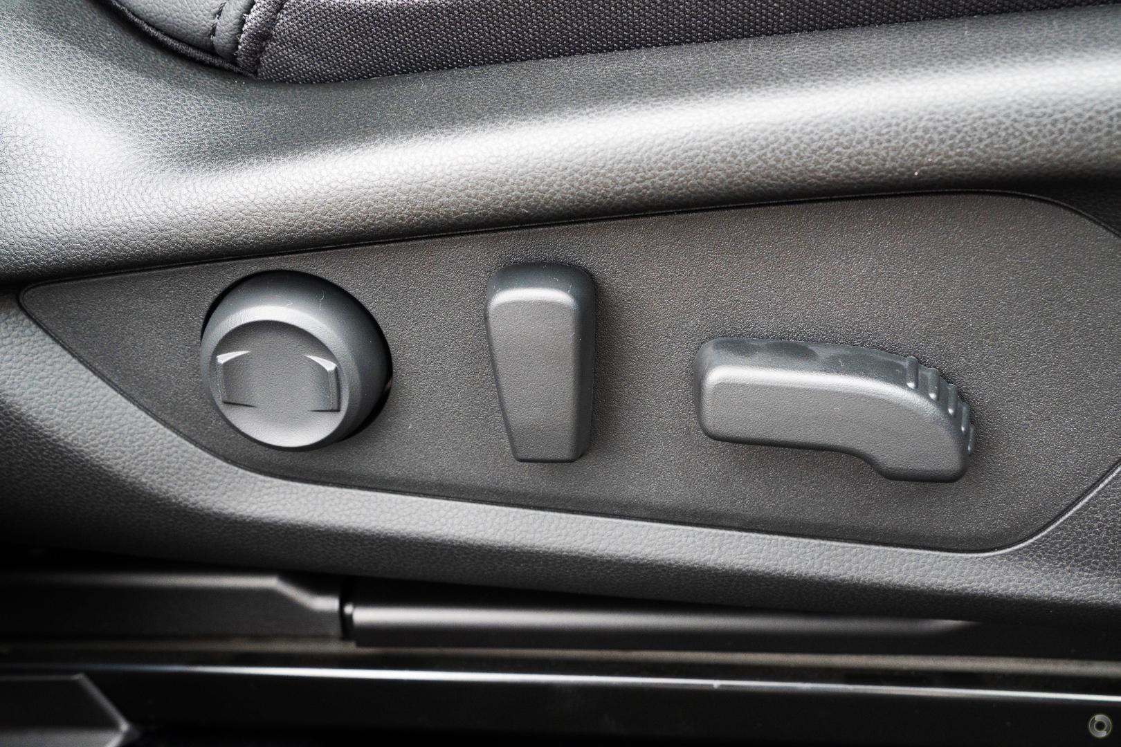 2026 Subaru Outback AWD — photo 12
