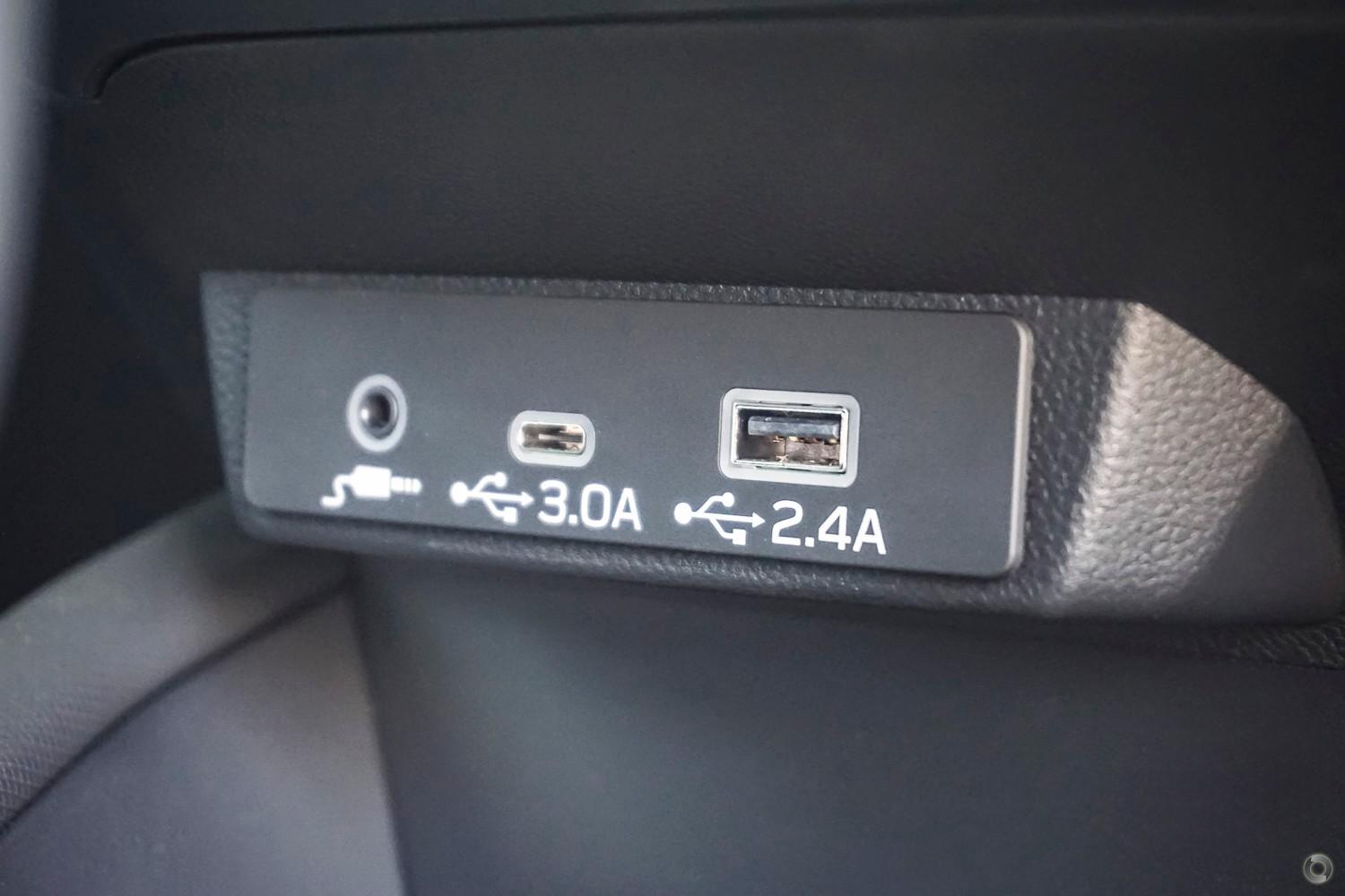 2026 Subaru Forester Premium — photo 11