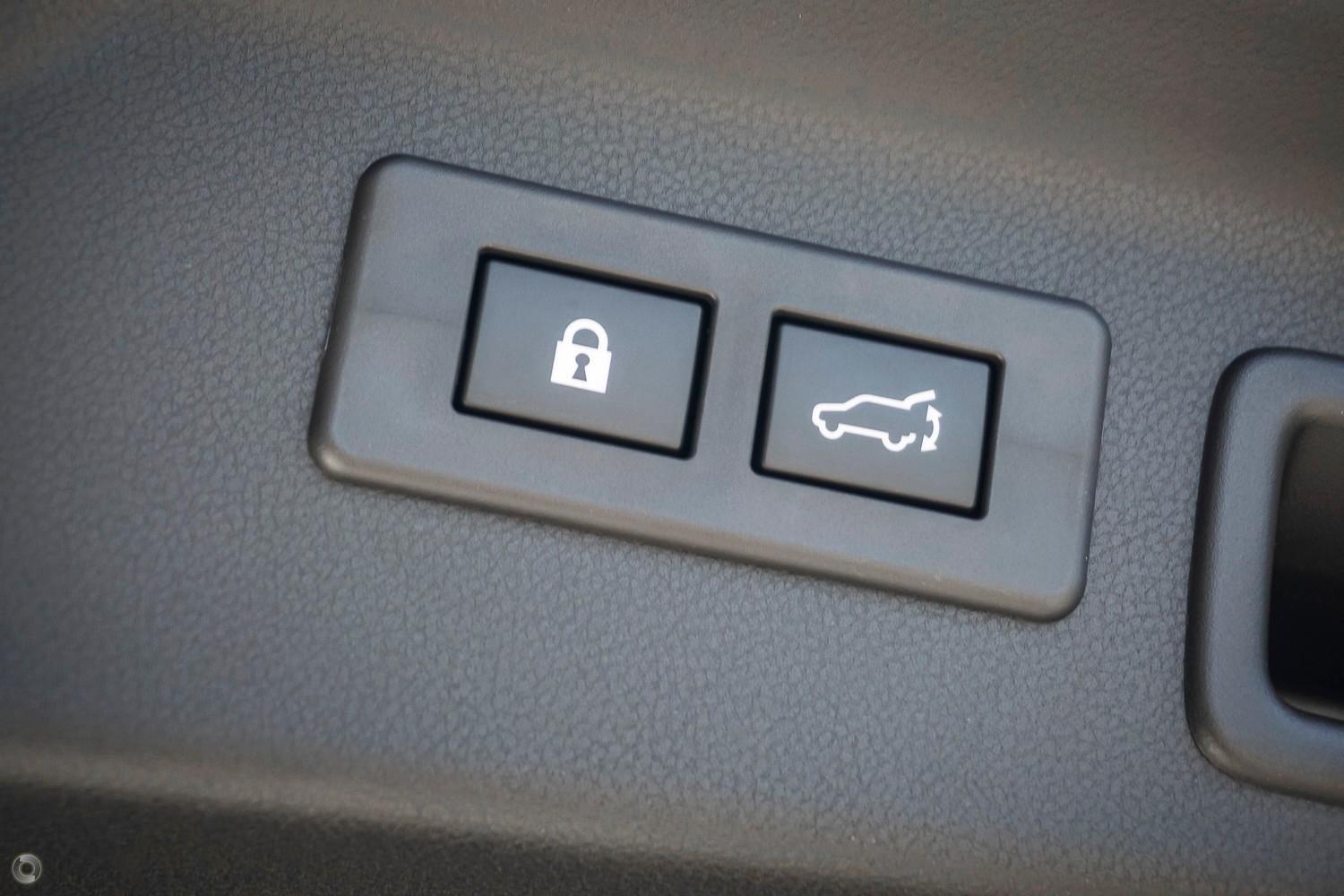 2026 Subaru Forester Premium — photo 12