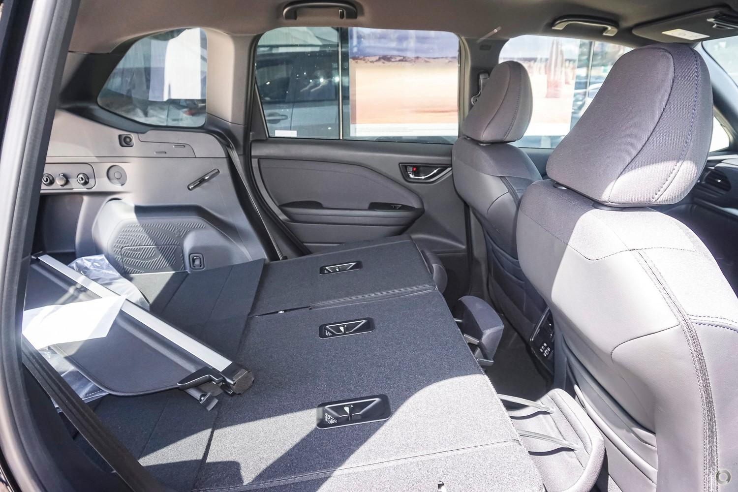 2026 Subaru Forester Premium — photo 7