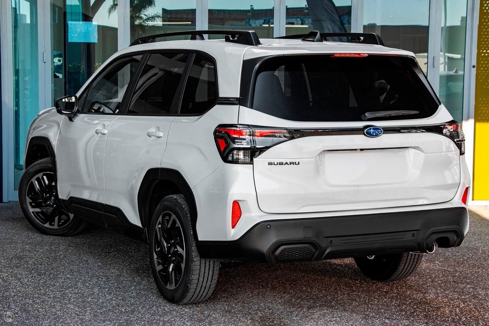 2026 Subaru Forester Premium — photo 4