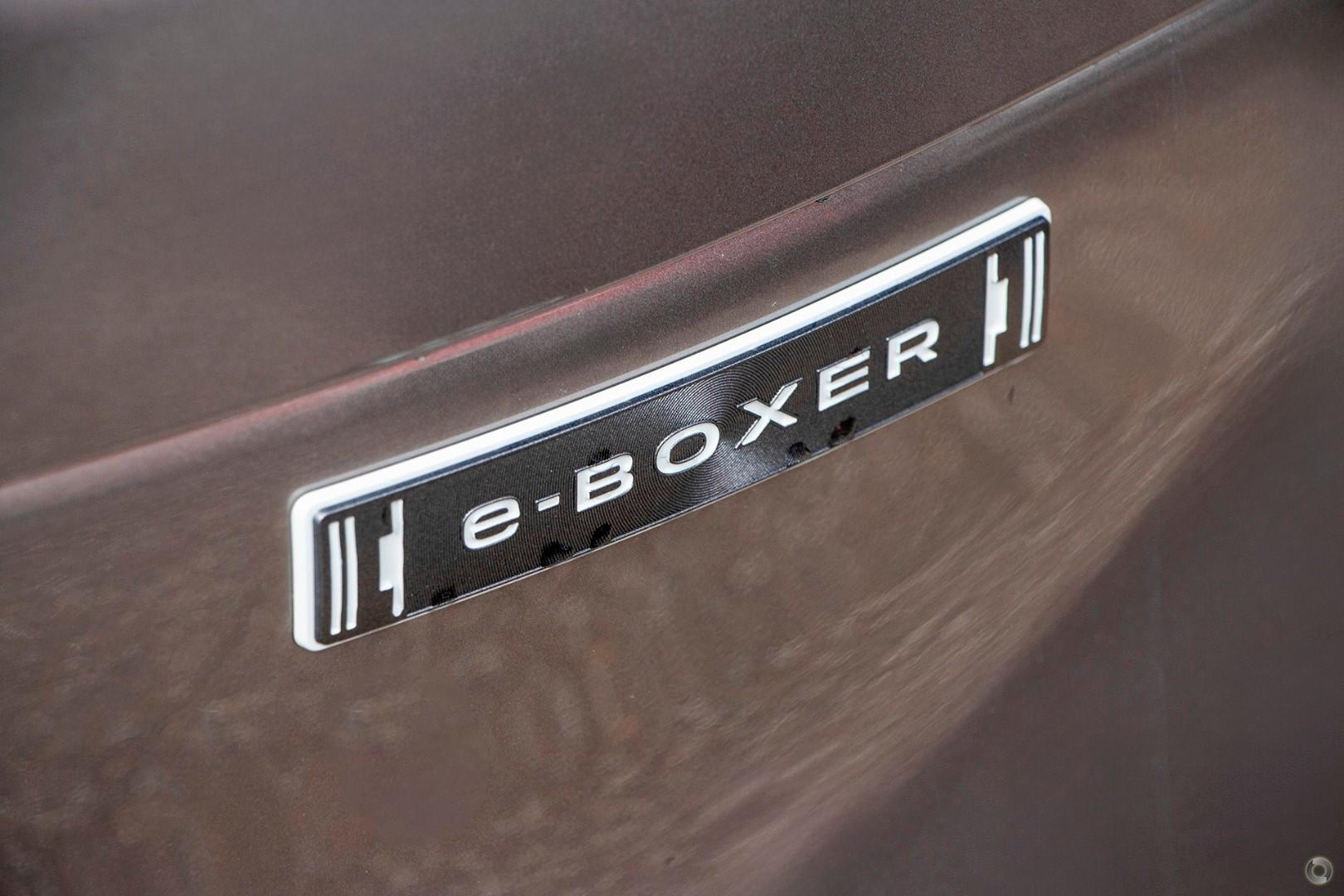 2026 Subaru Forester Hybrid Touring — photo 10