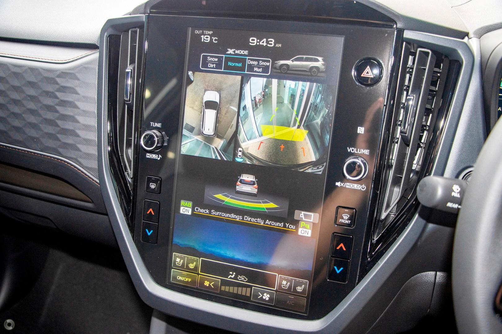 2026 Subaru Forester Hybrid Touring — photo 11