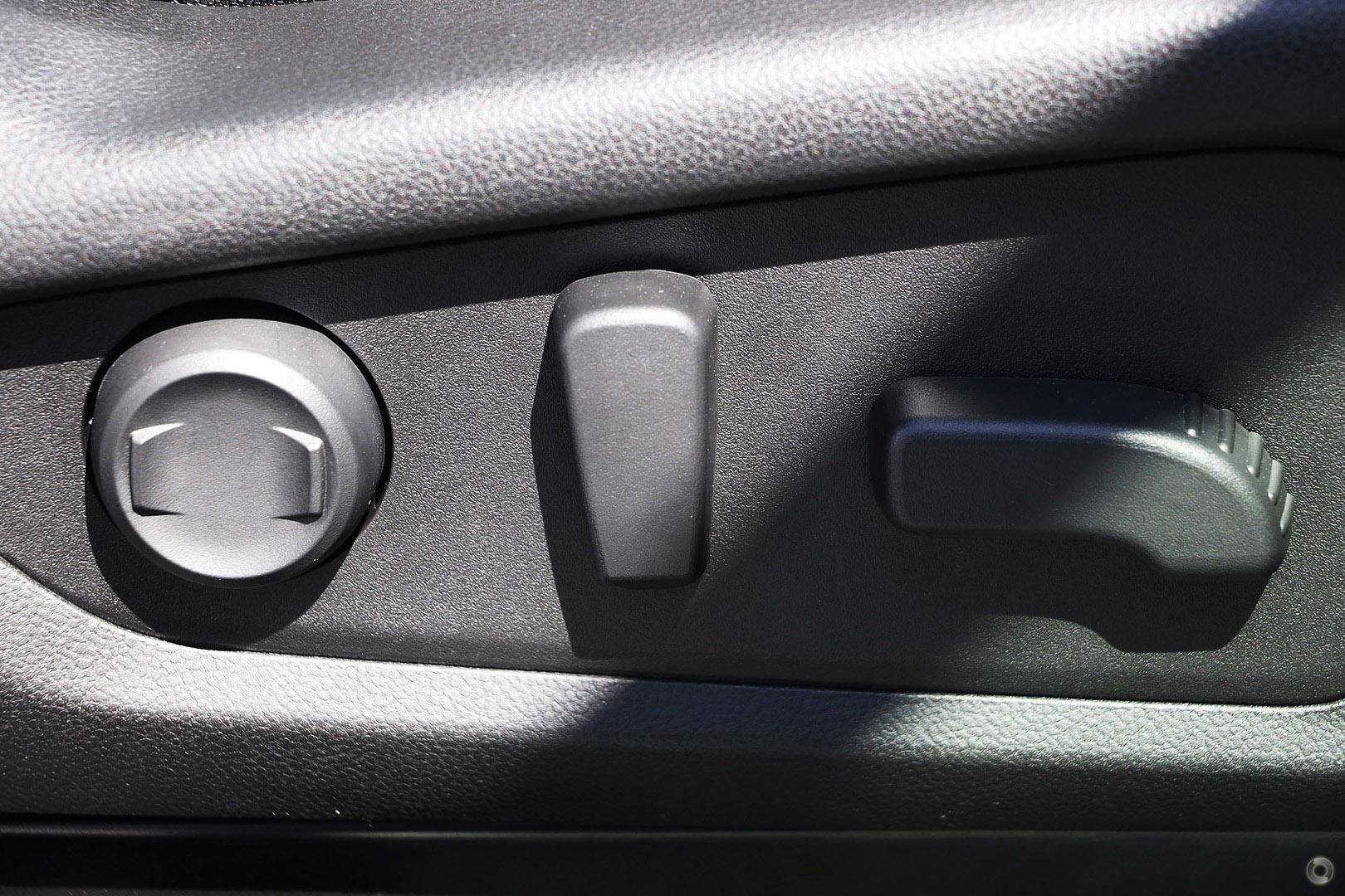 2026 Subaru Forester Sport — photo 11