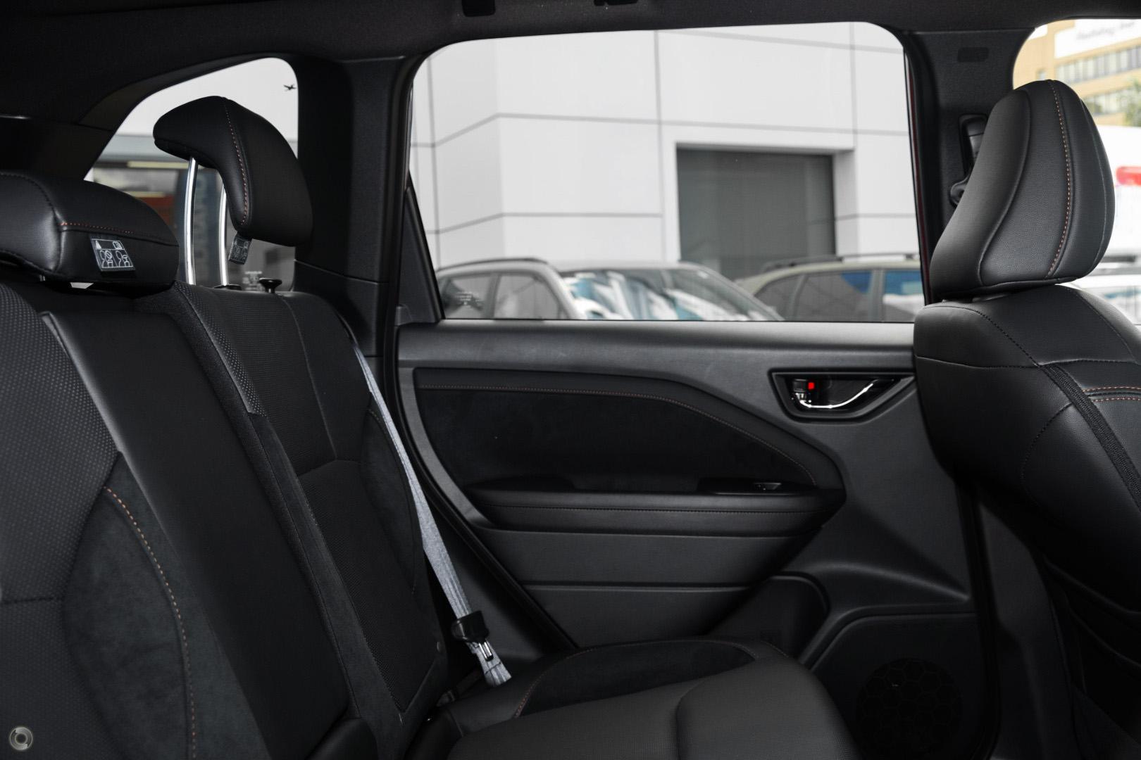 2026 Subaru Forester Touring — photo 8