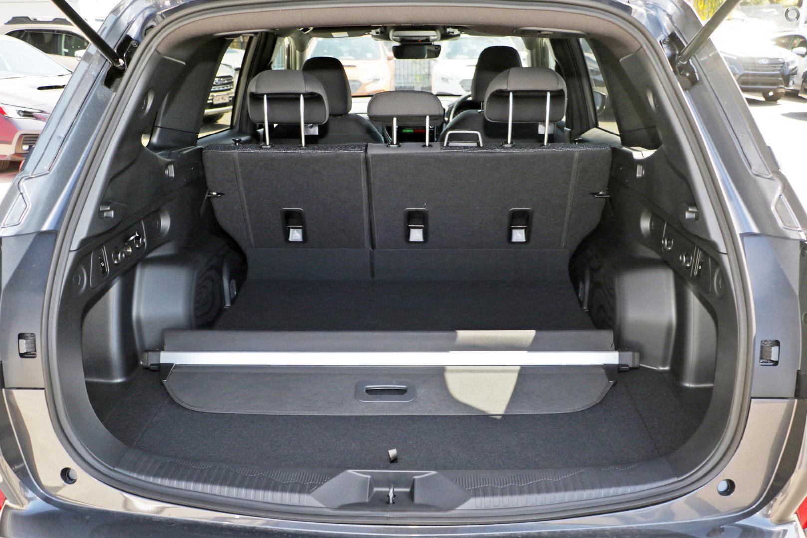 2026 Subaru Forester — photo 11