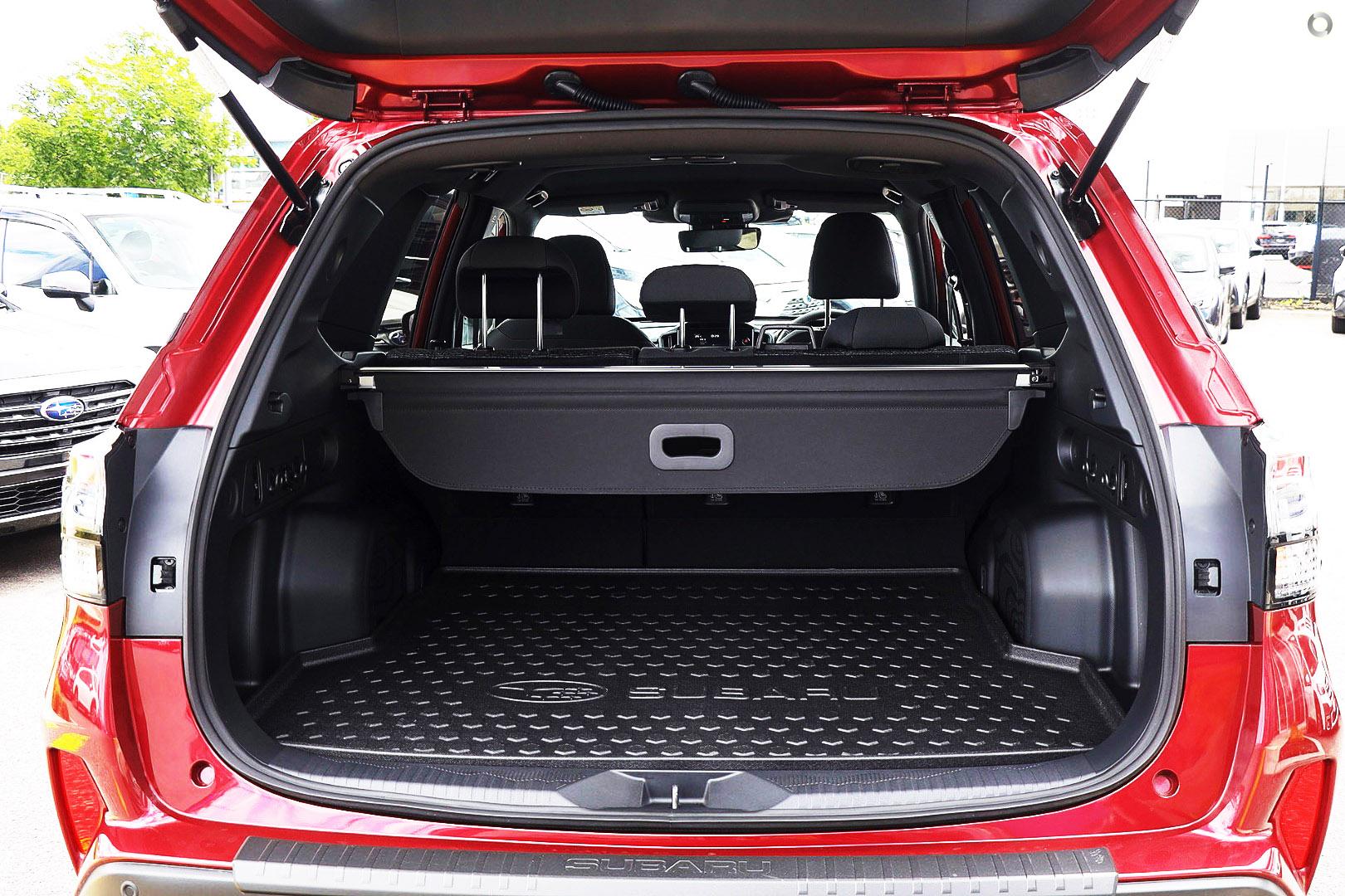2026 Subaru Forester — photo 4