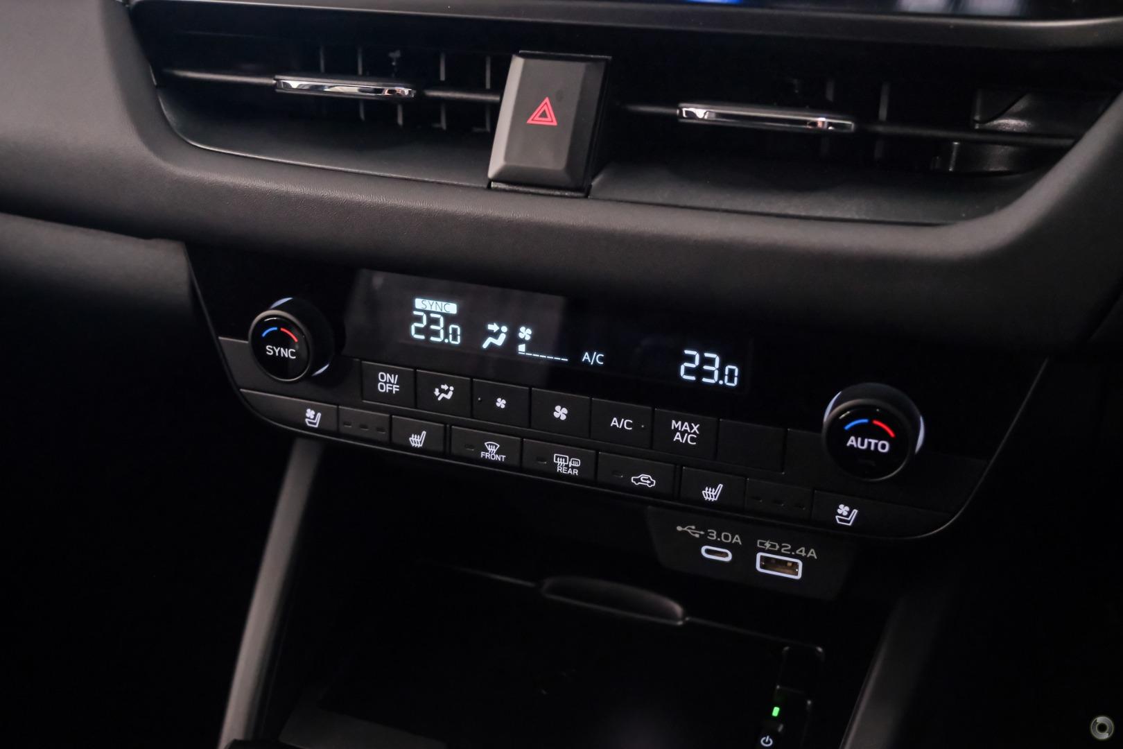 2026 Subaru Outback AWD Touring — photo 11
