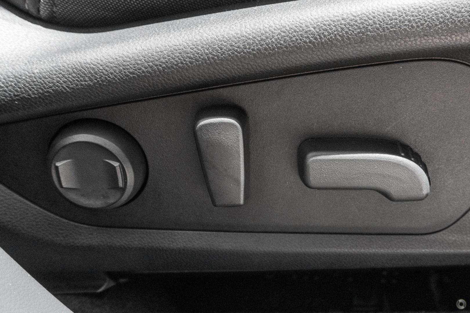 2026 Subaru Forester Touring — photo 11