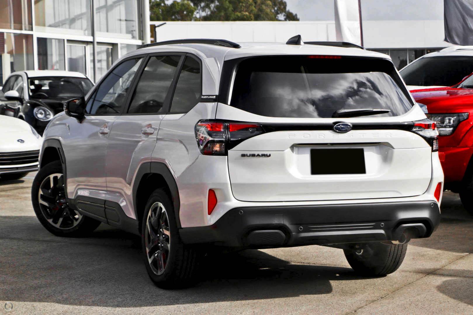 2026 Subaru Forester Touring — photo 4