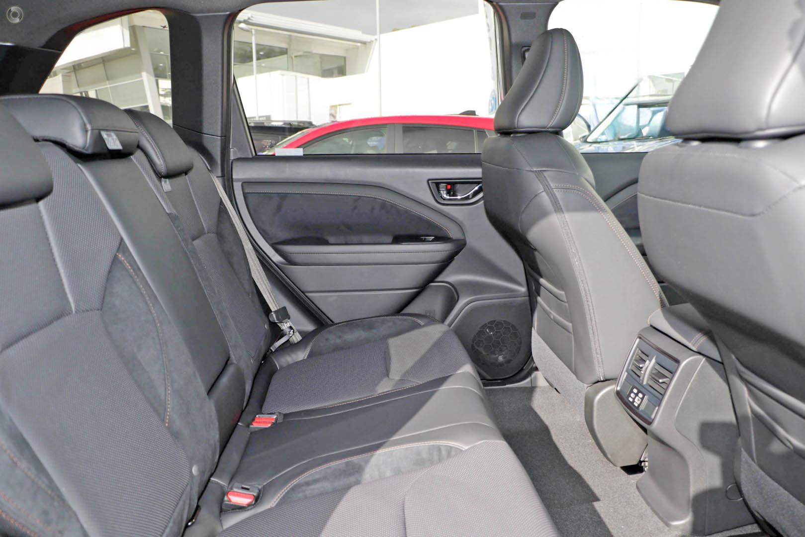 2026 Subaru Forester Touring — photo 9
