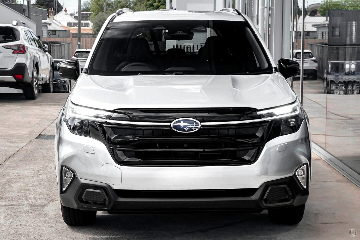 2026 Subaru Forester Touring — photo 2