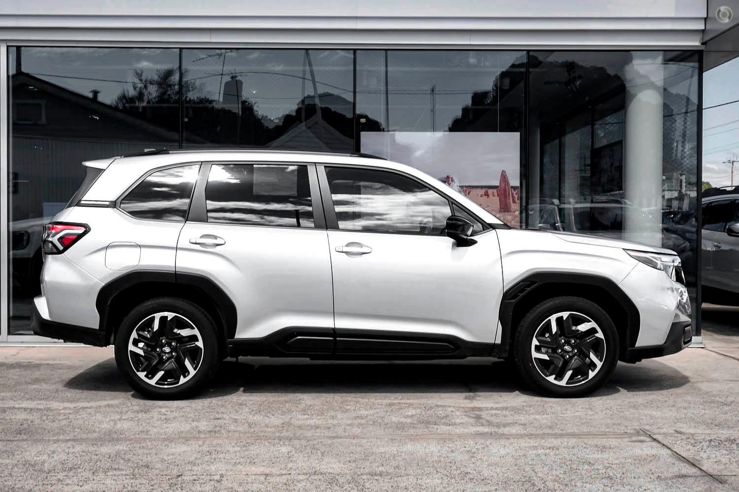 2026 Subaru Forester Touring — photo 5