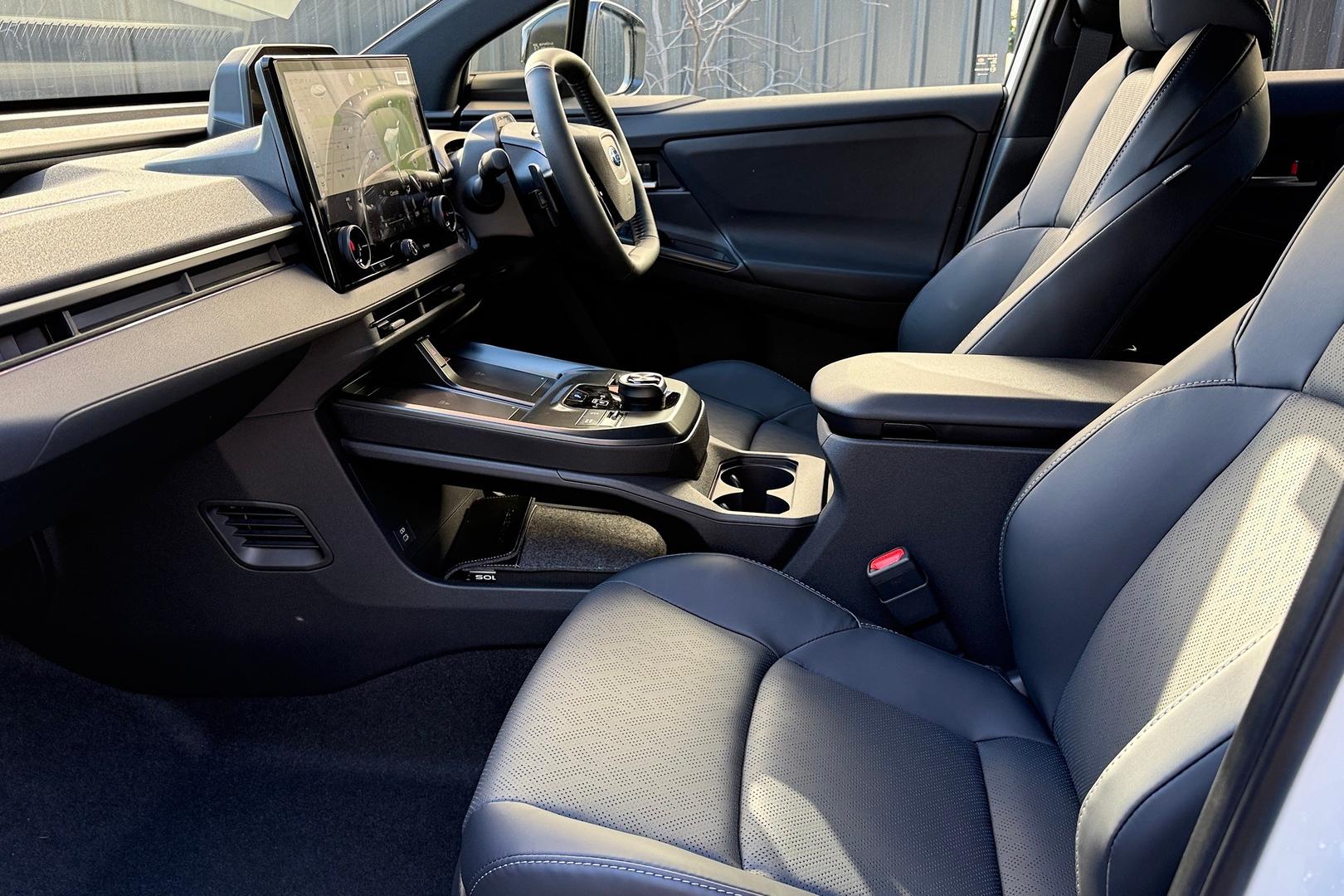 2026 Subaru Solterra AWD — photo 13