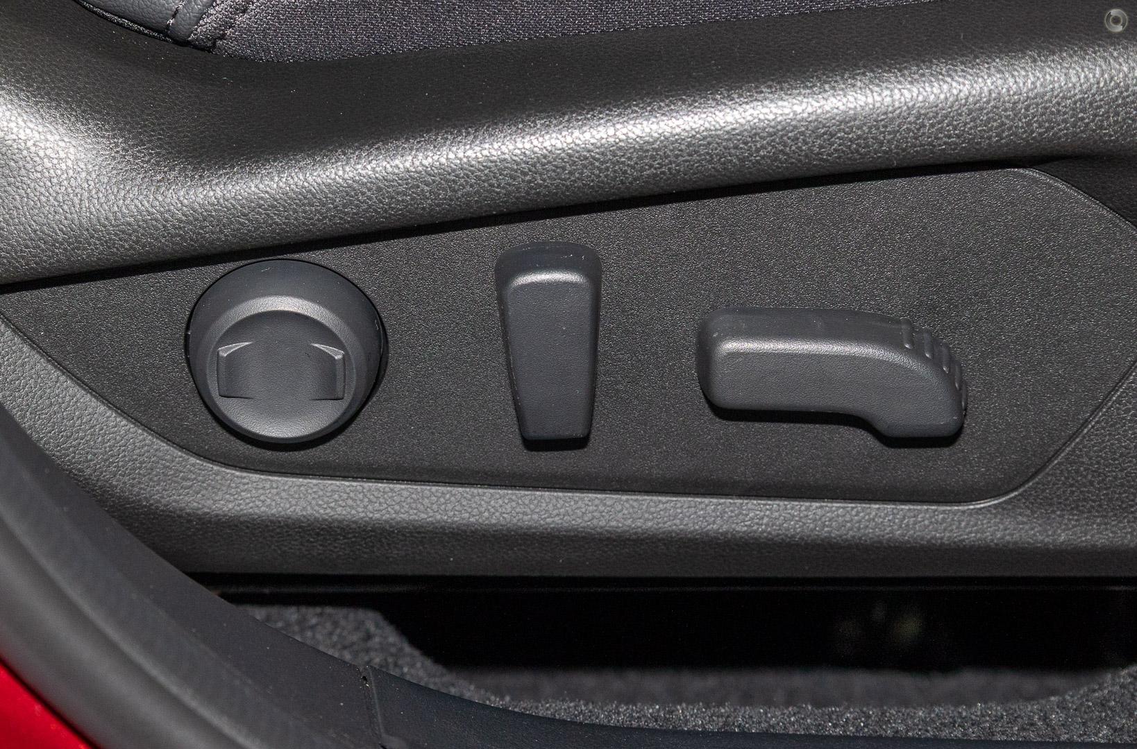 2026 Subaru Outback AWD Premium — photo 13