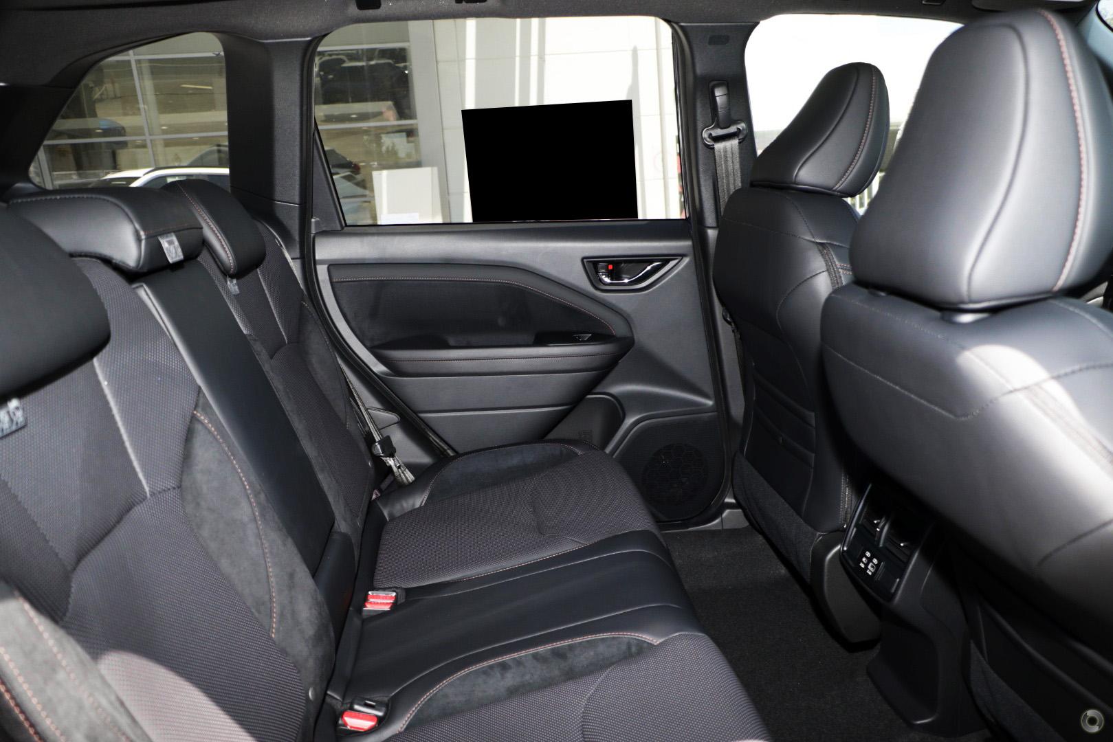 2026 Subaru Forester Hybrid Touring — photo 8