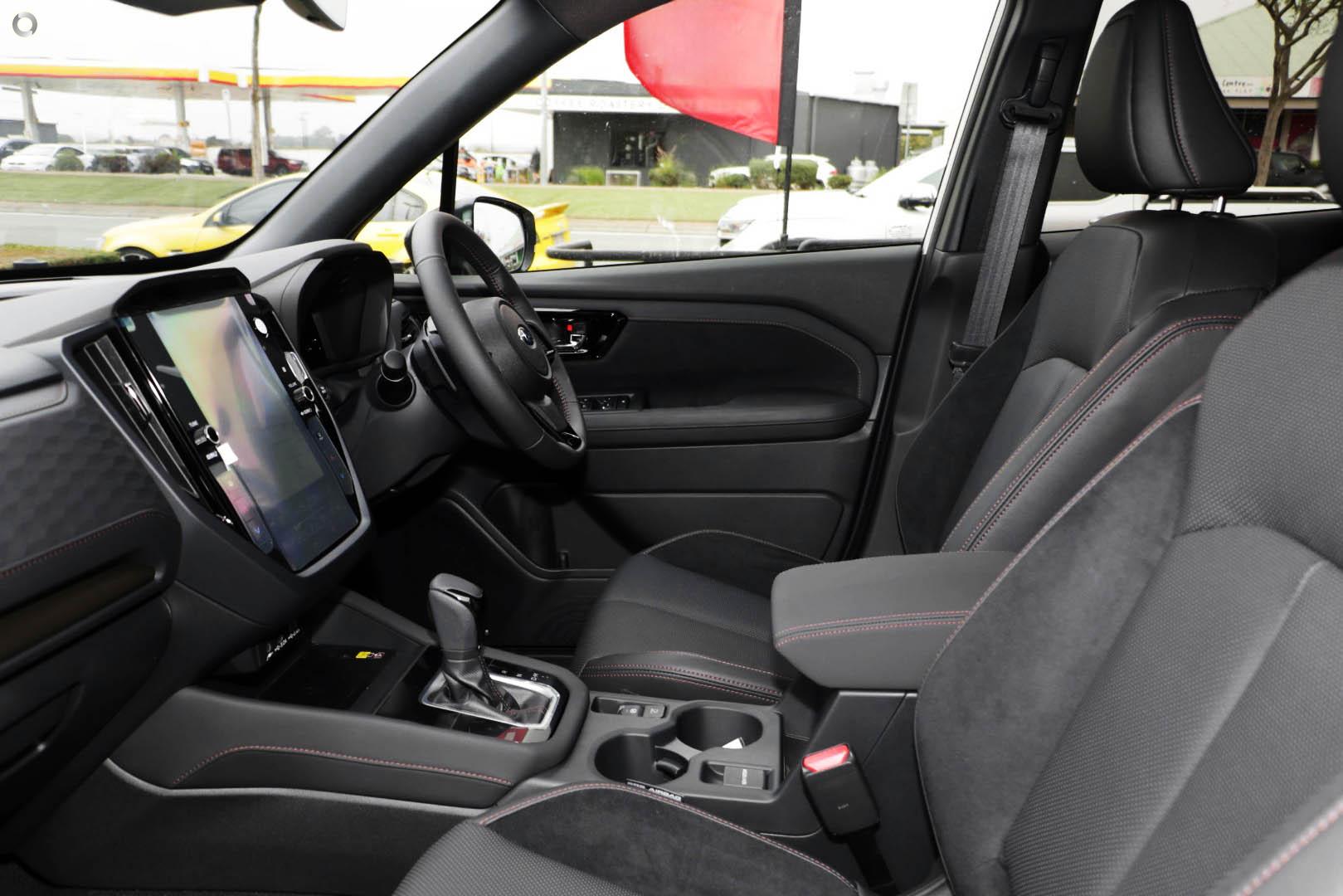 2026 Subaru Forester Hybrid Touring — photo 9