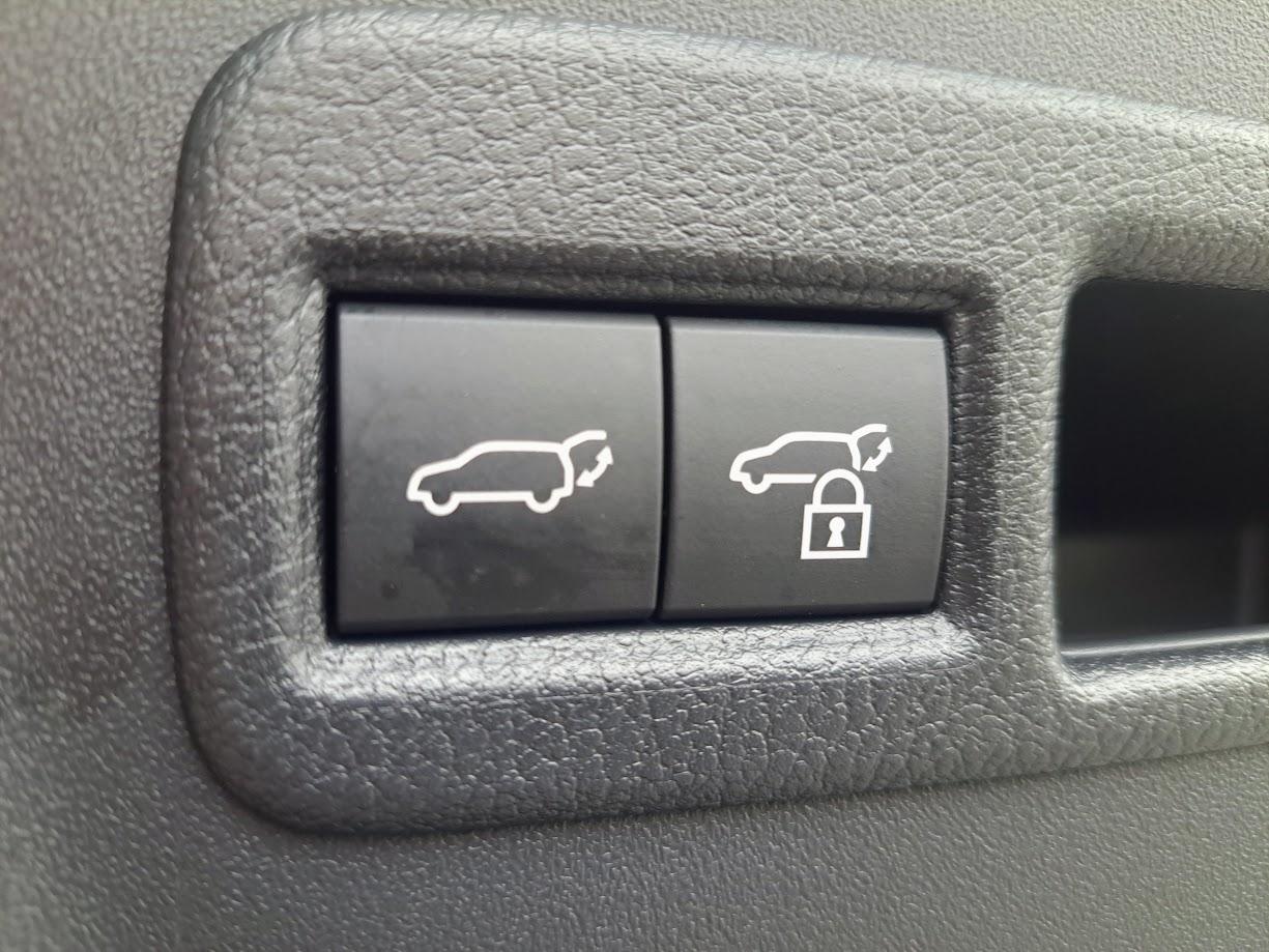 2026 Subaru Uncharted AWD — photo 10