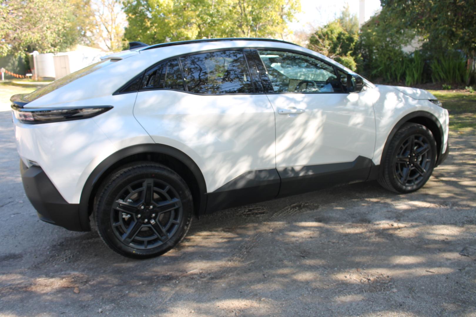 2026 Subaru Uncharted AWD — photo 4