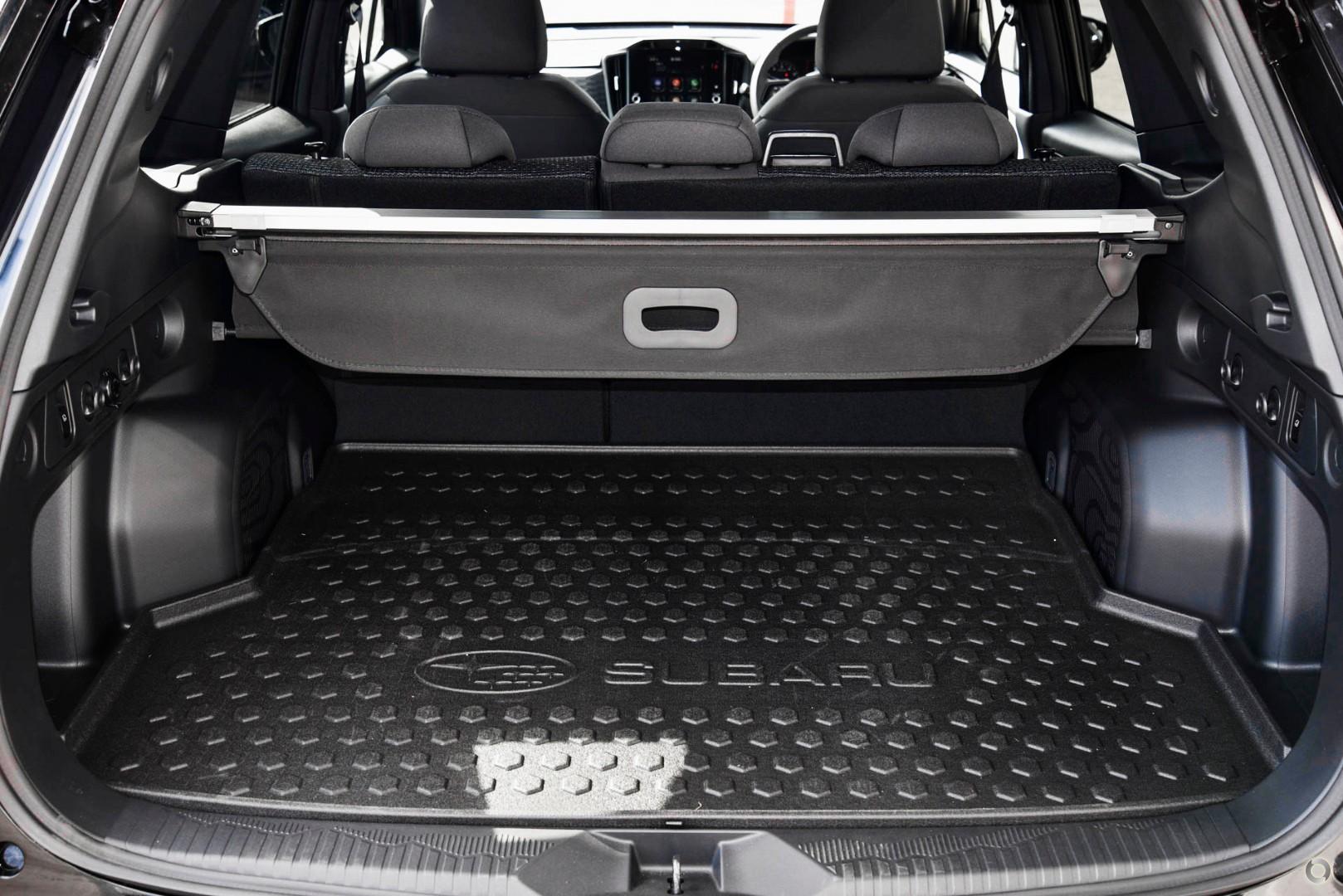 2026 Subaru Forester — photo 8