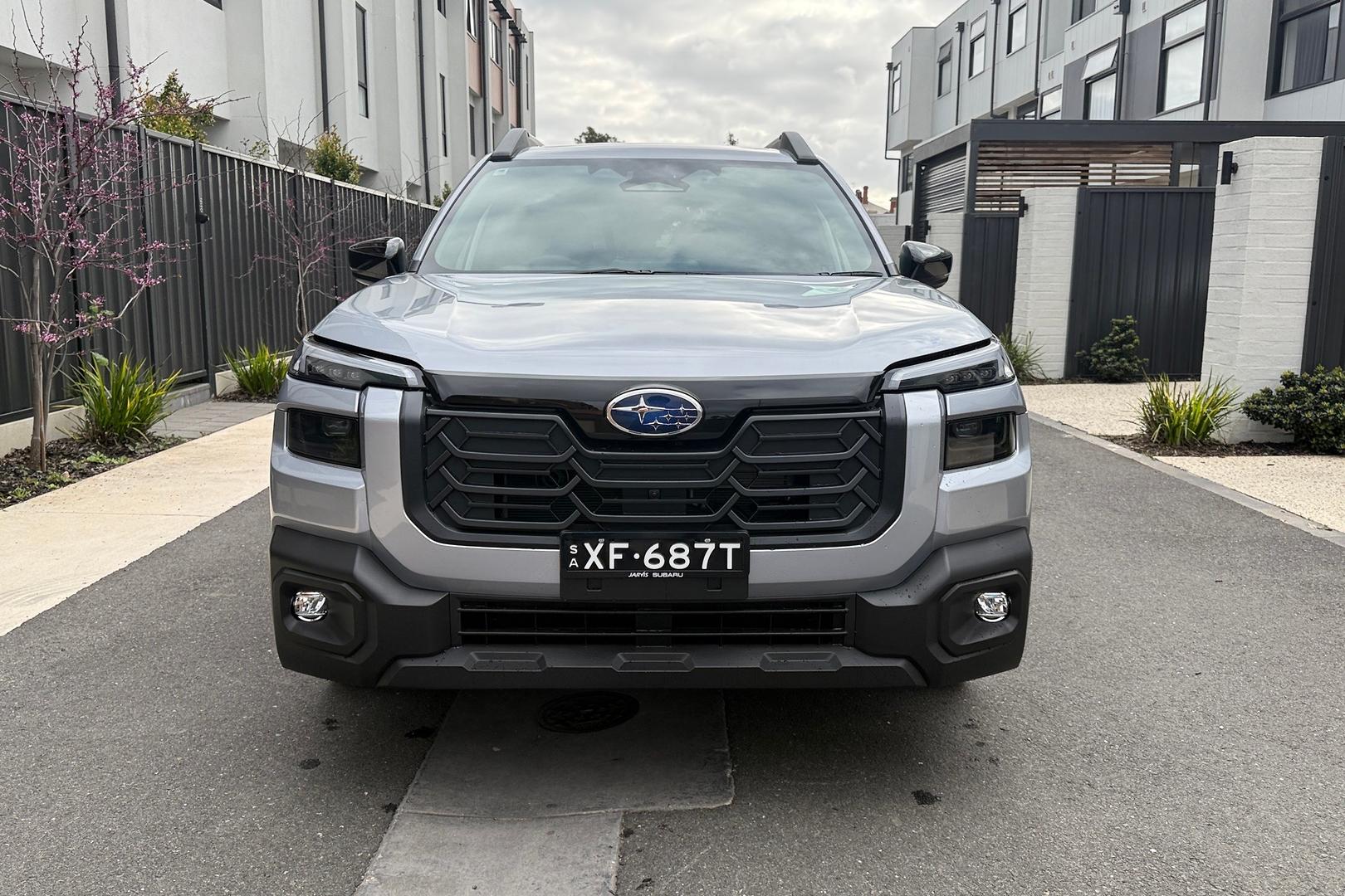2026 Subaru Outback AWD Touring — photo 3