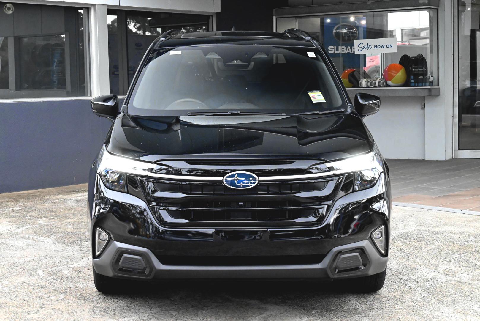 2026 Subaru Forester Hybrid Touring — photo 2