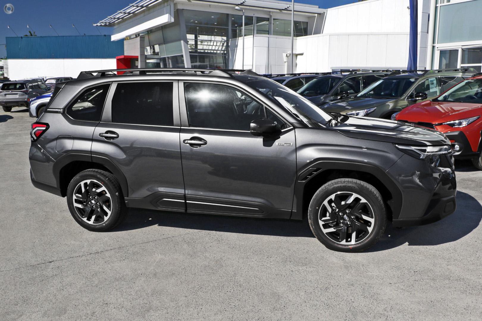 2026 Subaru Forester Hybrid — photo 5