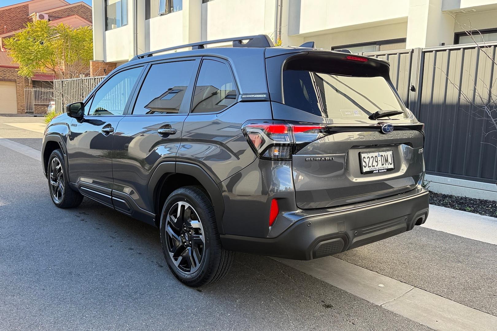 2026 Subaru Forester Hybrid — photo 7