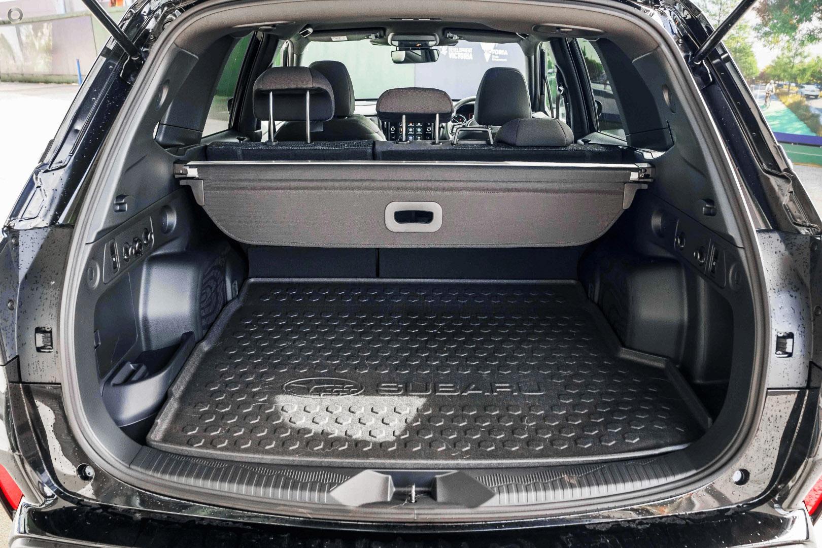 2026 Subaru Forester Hybrid — photo 10